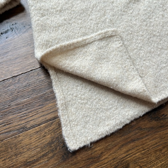 Women’s Comfy Sweater - Picture 3 of 6